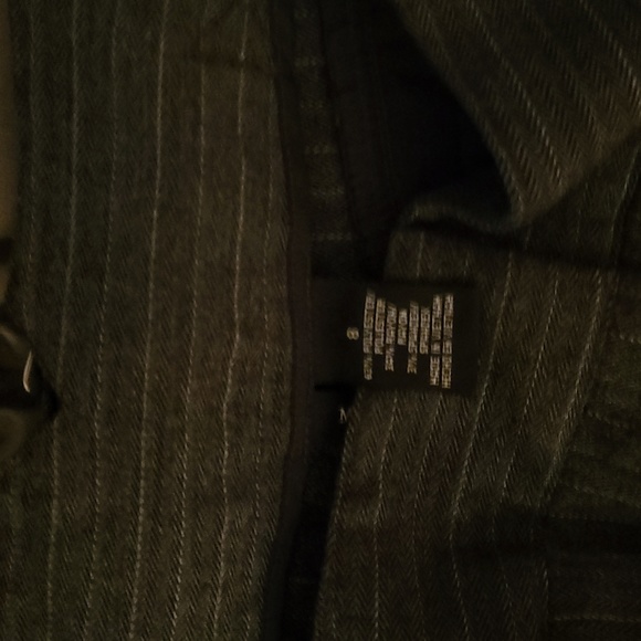 Pinstriped shorts 8 - Picture 3 of 8